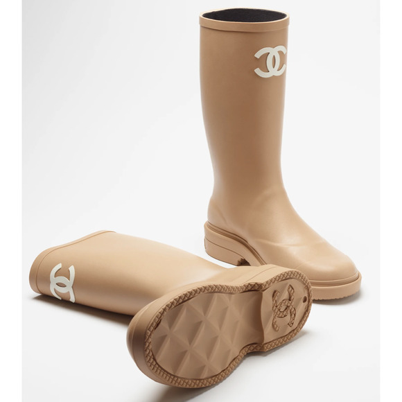 Chanel REV Beige White Wellington Wellies CC Logo Pull On Rubber Rain Boots 40 - Picture 7 of 16